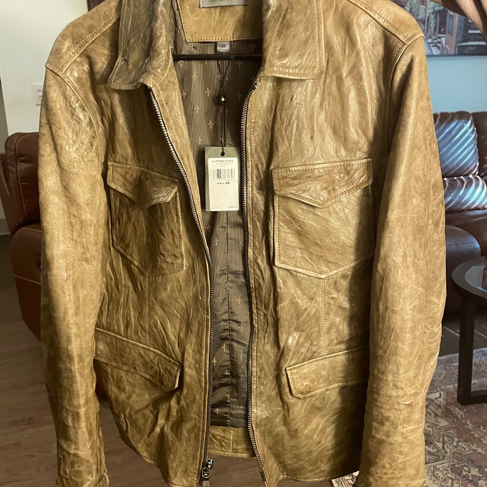 Size 48 Mens John Varvatos lightweight authentic leather jacket.